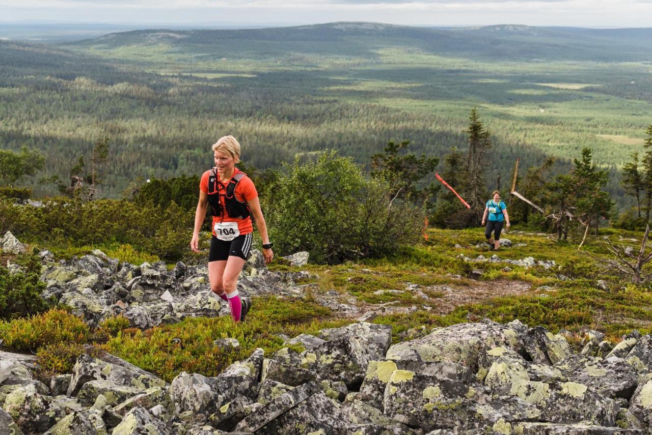 Ski-Inn Pyhaelinna Pyhätunturi Exteriér fotografie